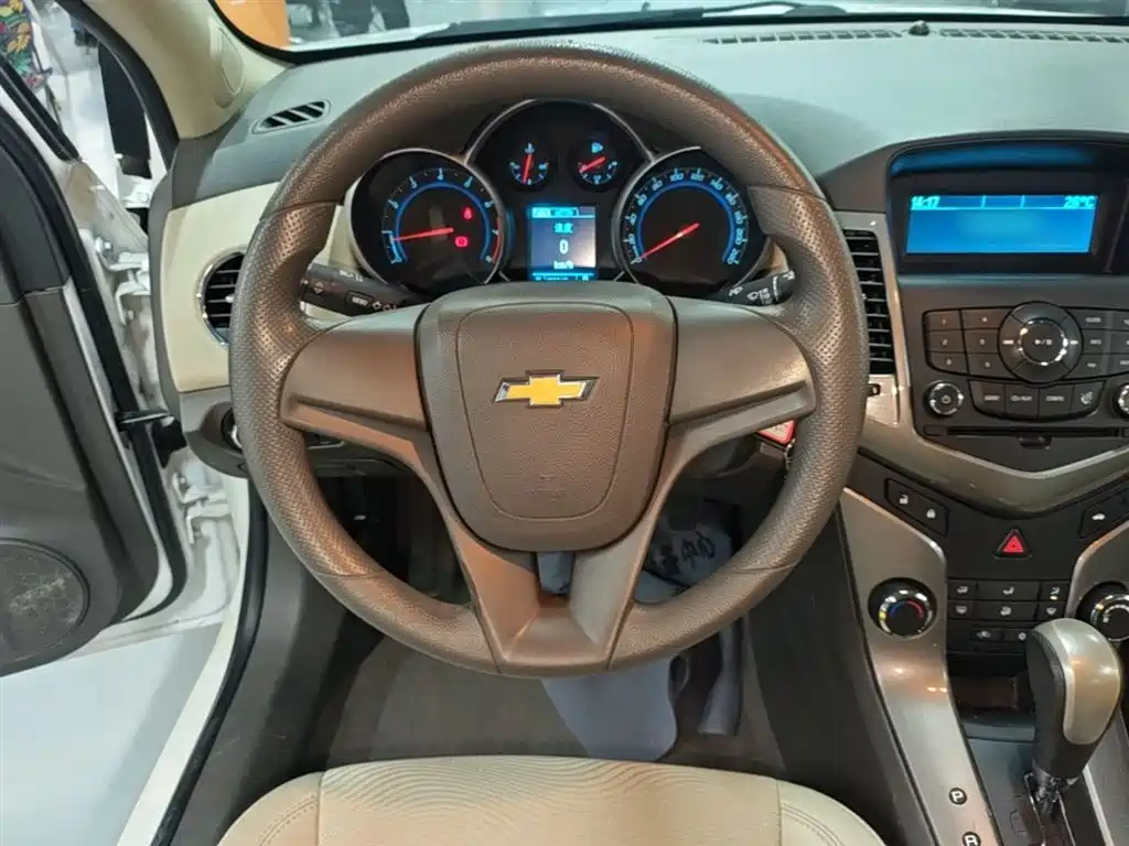 Chevrolet Cruze 2015 1.5L Classic SE AT фото 11