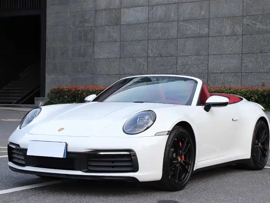 Porsche 911 2023 Carrera Cabriolet 3.0T