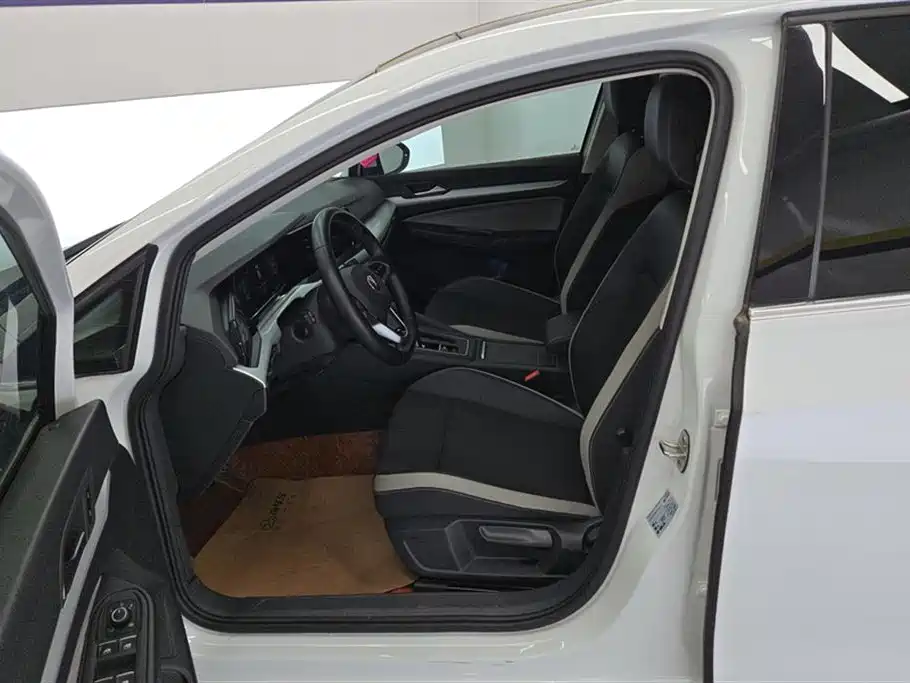 Volkswagen Golf 2021 280TSI DSG Pro фото 9
