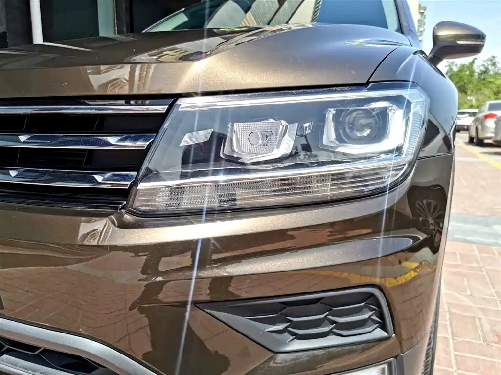Volkswagen Tiguan L 2017 330TSI Automatic 2WD Trend Edition фото 4