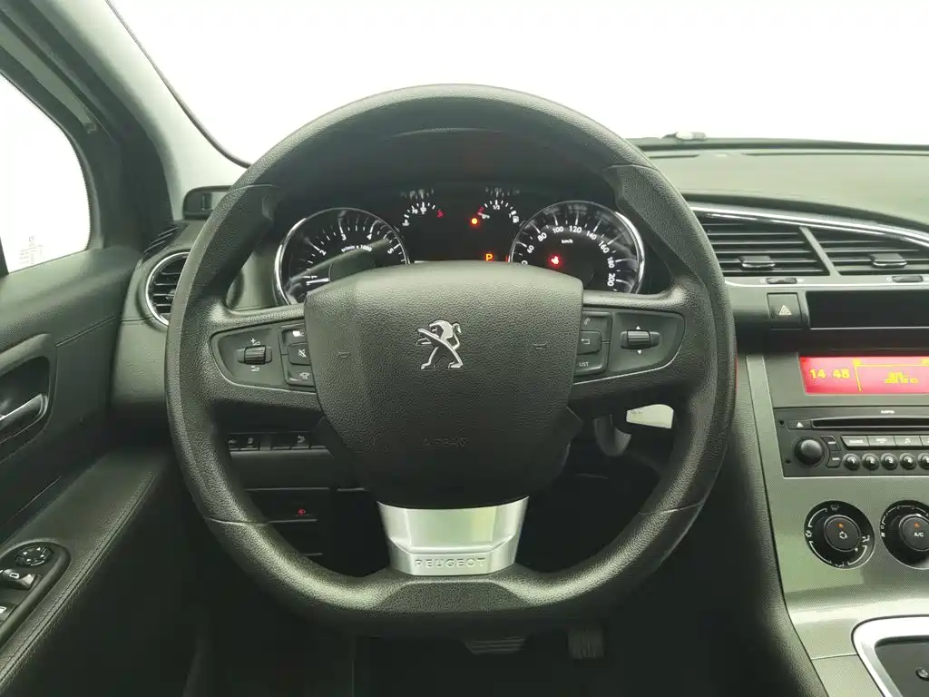 Peugeot 3008 2017 2016 1.6THP Automatic Classic Edition