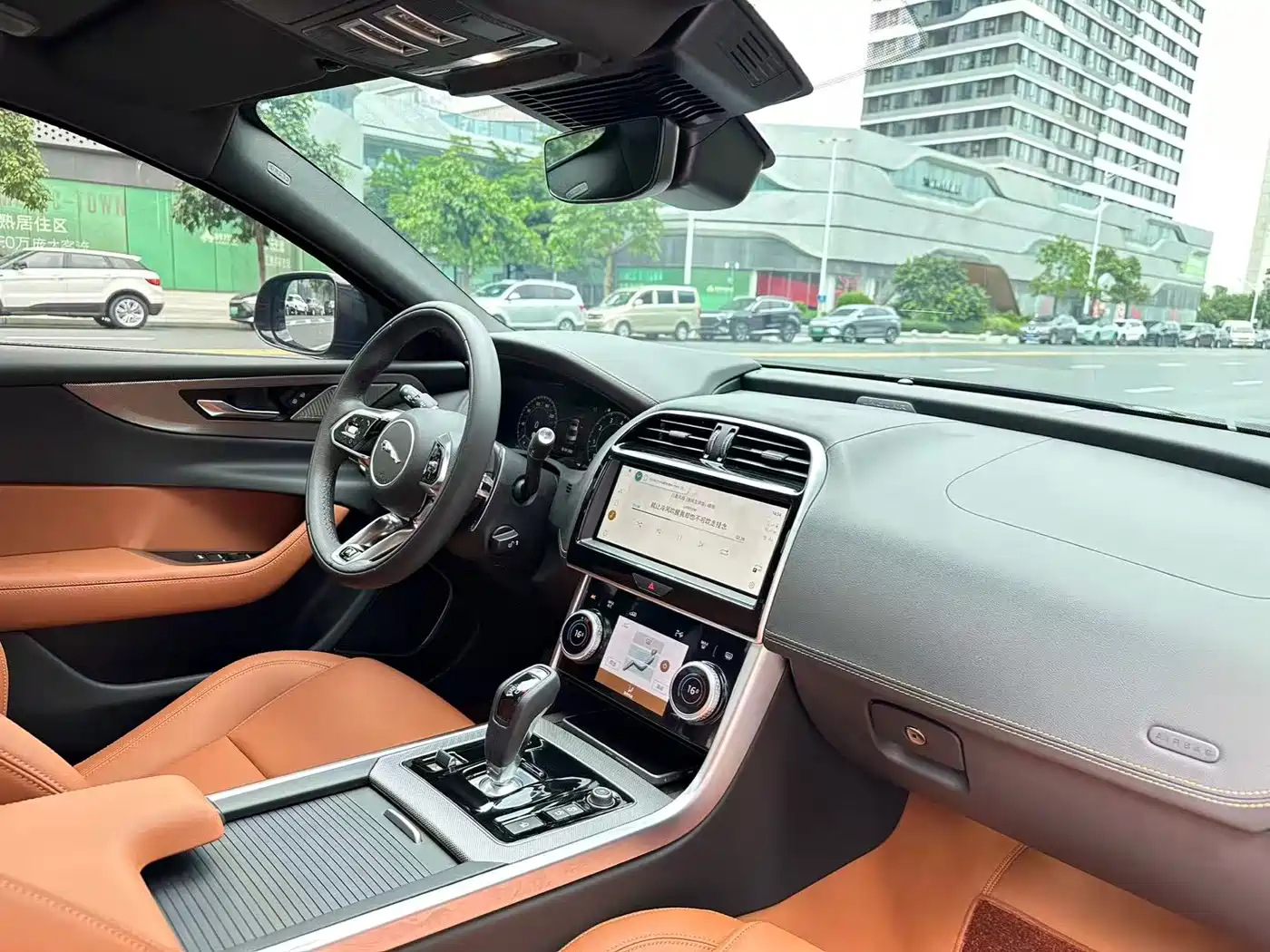 Jaguar XEL 2025 2025 2.0T 250PS R-DYNAMIC 90th Anniversary Edition
