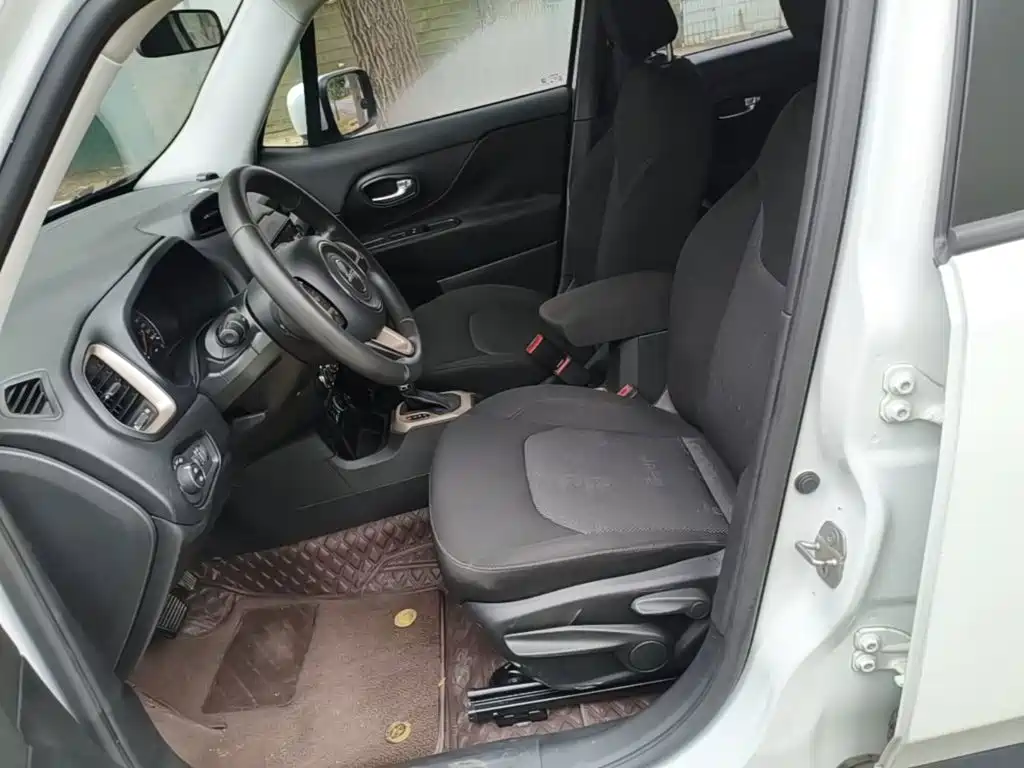 Jeep Renegade 2016 2016 1.4T Automatic Kinetic Edition
