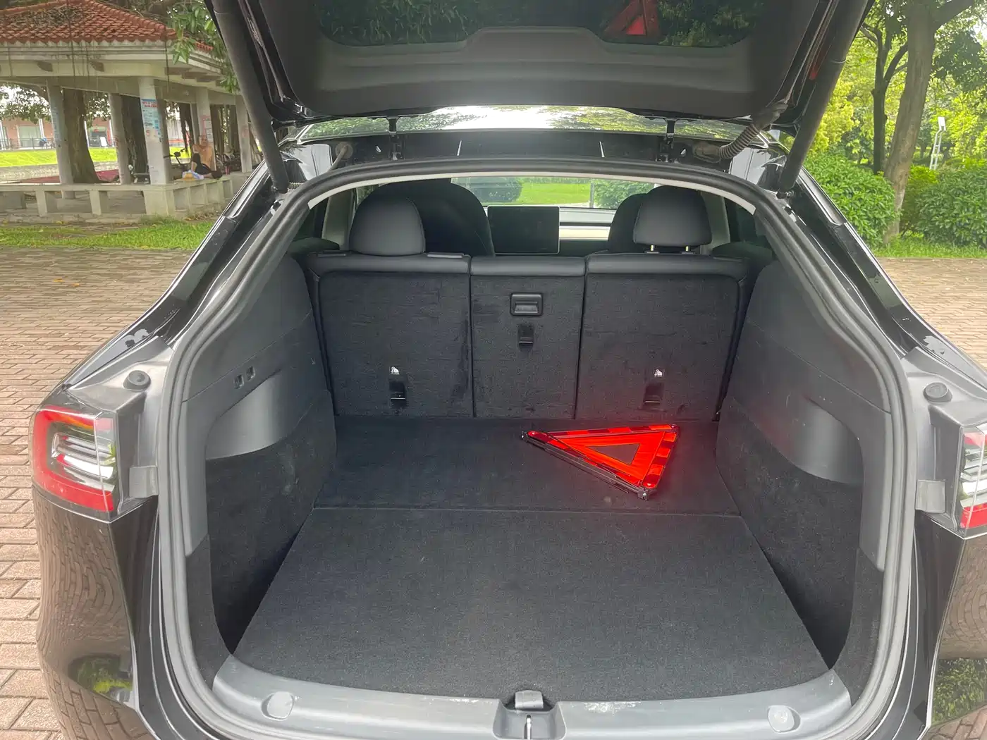 Фото 9 - Tesla Model Y