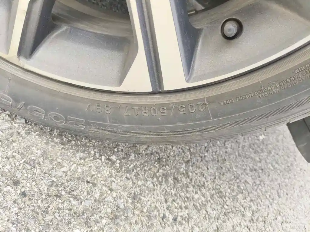 Фото 7 - Geely Emgrand