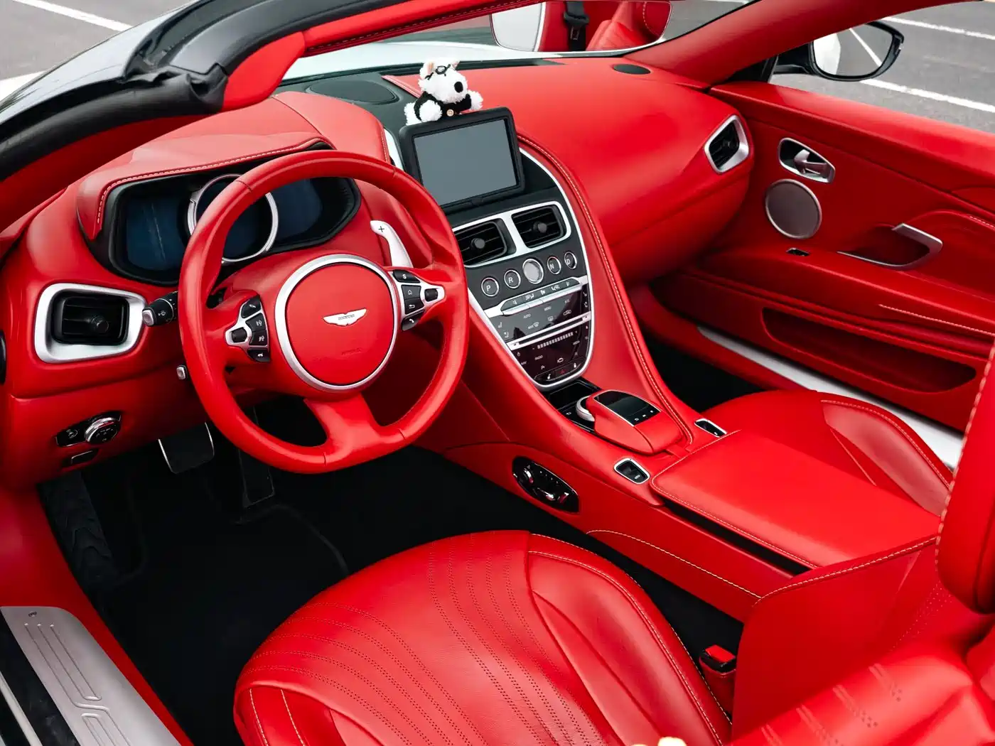 Aston Martin DB11 2019 4.0T V8 Volante фото 21