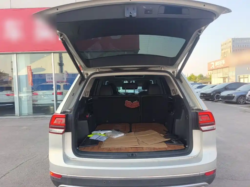 صورة 19 - Volkswagen Teramont