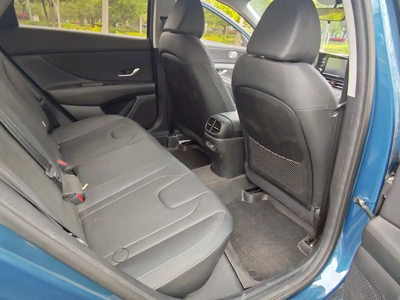 Hyundai Elantra 2023 1.5L CVT GLX Elite Edition фото 8