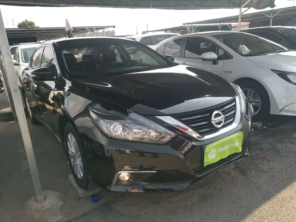 Фото 4 - Nissan Teana