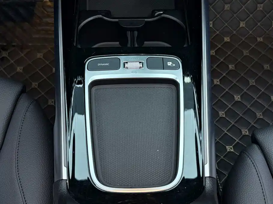 Mercedes-Benz GLB 2025 2024 Facelift GLB 220 Style