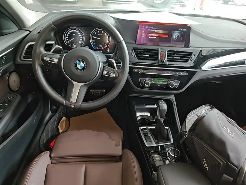 BMW 1 Series 2019 120i Leading M Sport Package фото 10