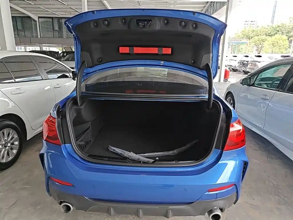BMW 1 Series 2019 120i Leading M Sport Package фото 19