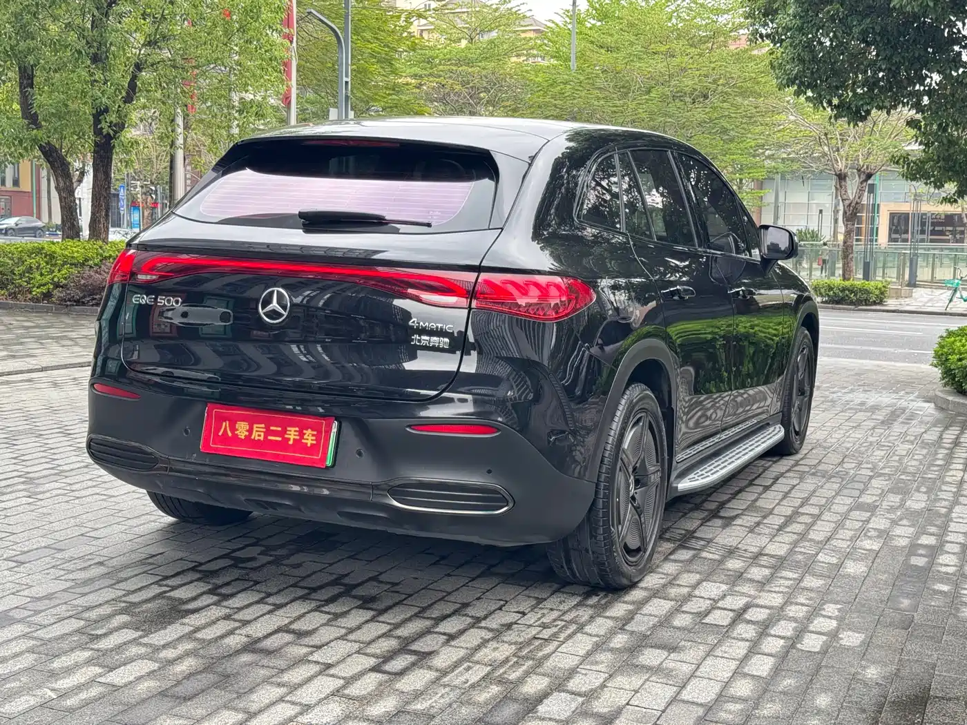 MERCEDES-BENZ EQE SUV