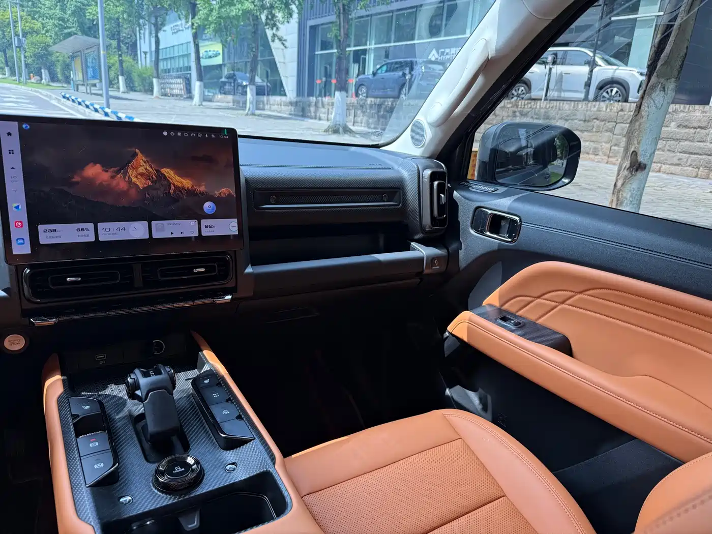 Haval Meng Long NEV 2024 Hi4 145 Cross-country Edition фото 13