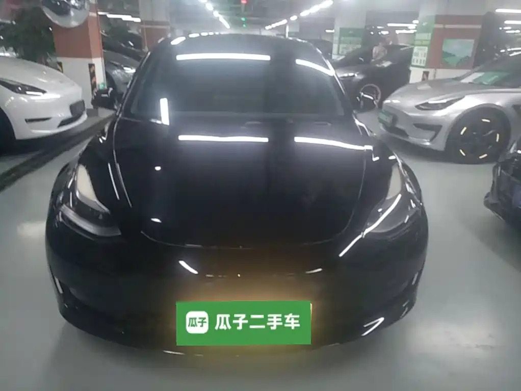 Photo 3 - Tesla Model 3
