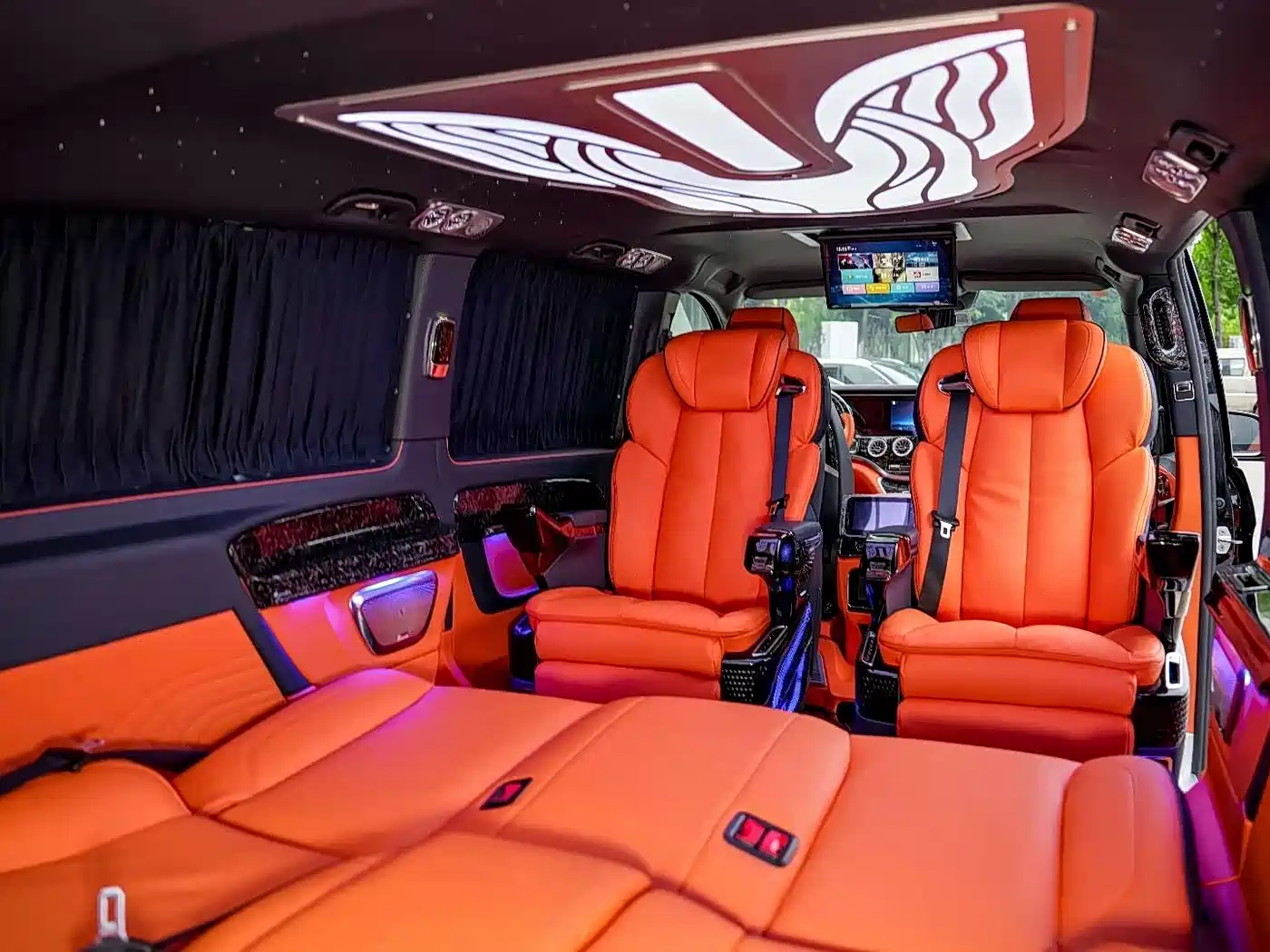 Mercedes-Benz Vito 2023 2.0T Elite 7-Seater фото 11