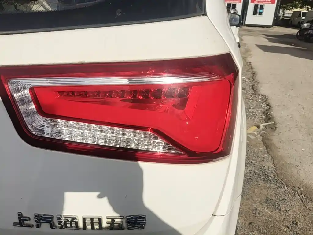 Baojun 560 2015 2015 1.8L Manual Elite