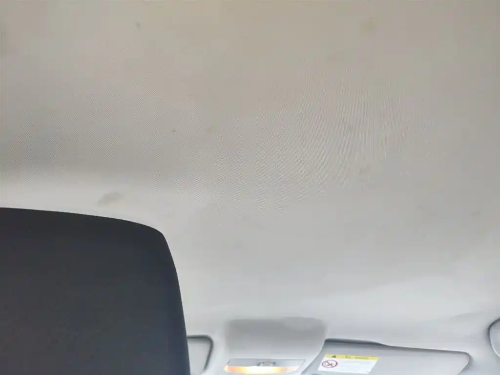 Volkswagen Polo 2014 1.6L Automatic Comfort Edition фото 9
