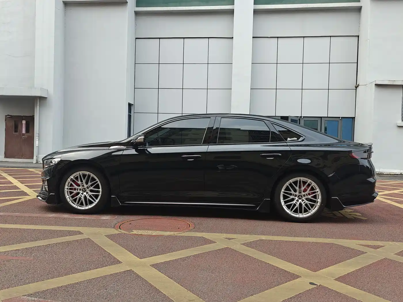 GEELY AUTOMOBILE XINGRUI