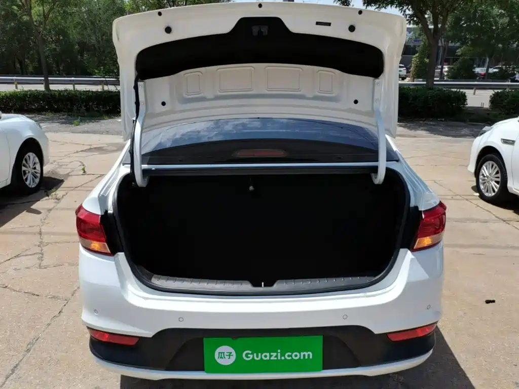 Kia K2 2017 2017 Sedan 1.4L AT GLS