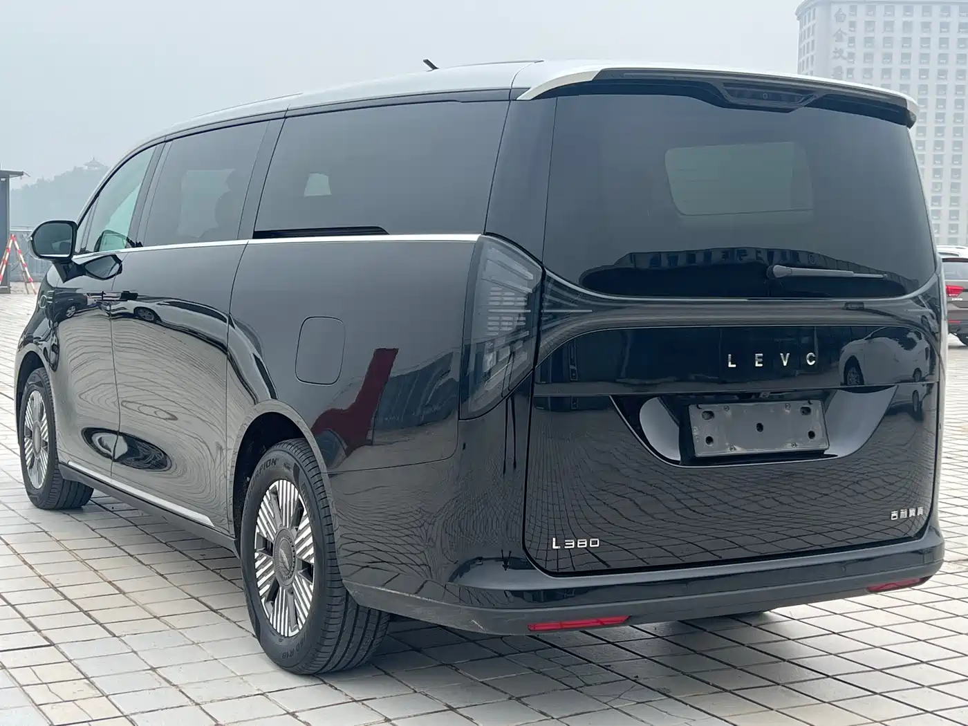 GEELY GALAXY WING TRUE L380