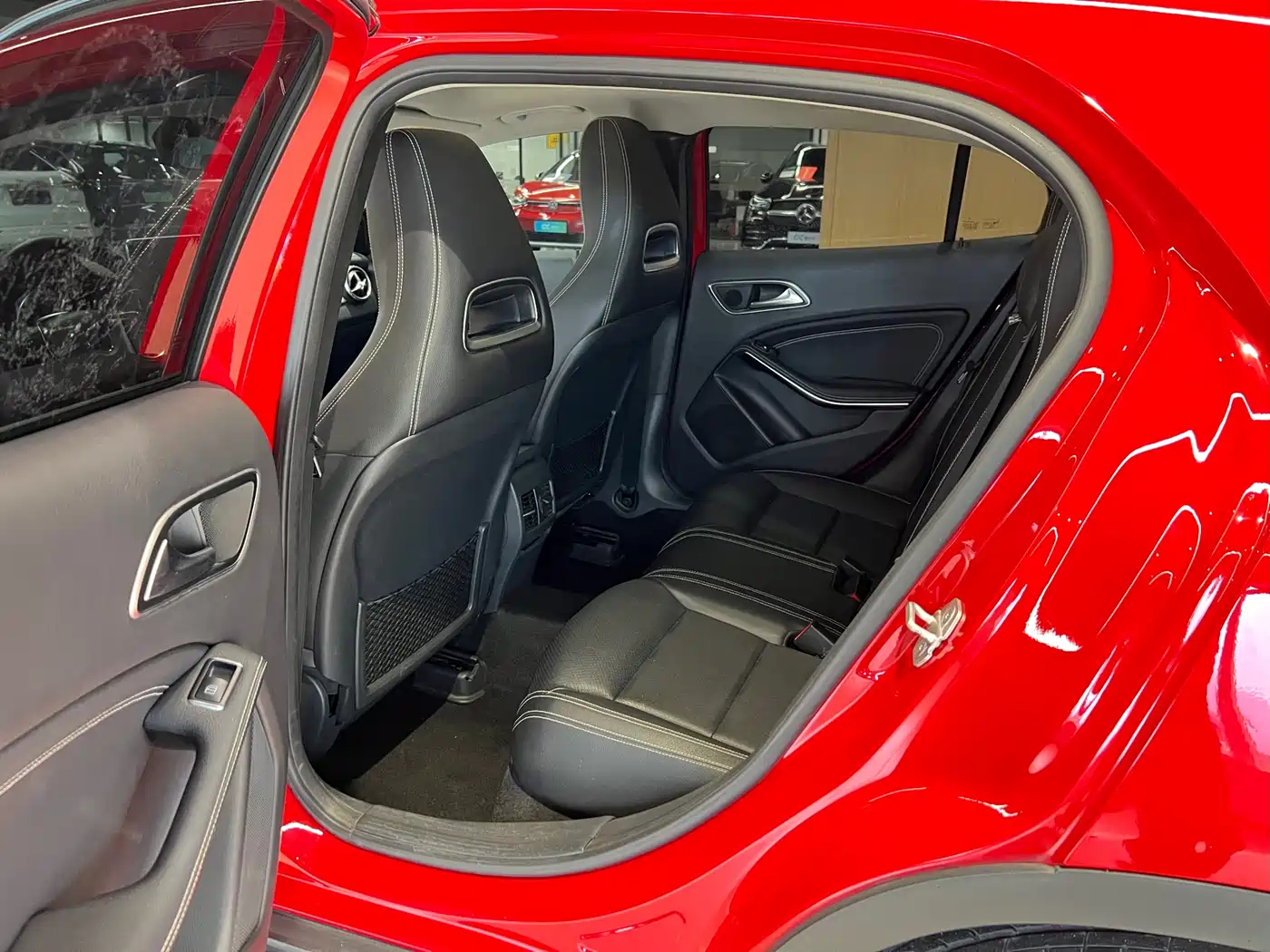 Mercedes-Benz GLA 2016 GLA 200 Dynamic фото 8
