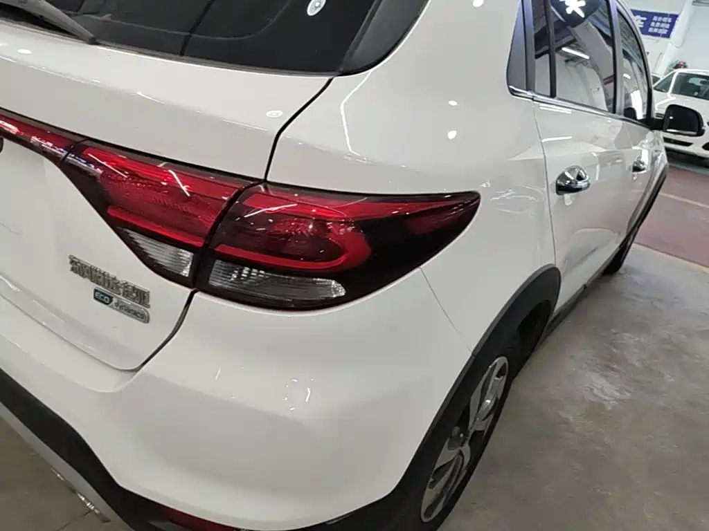 Kia KX CROSS 2018 2017 1.4L AT GLS
