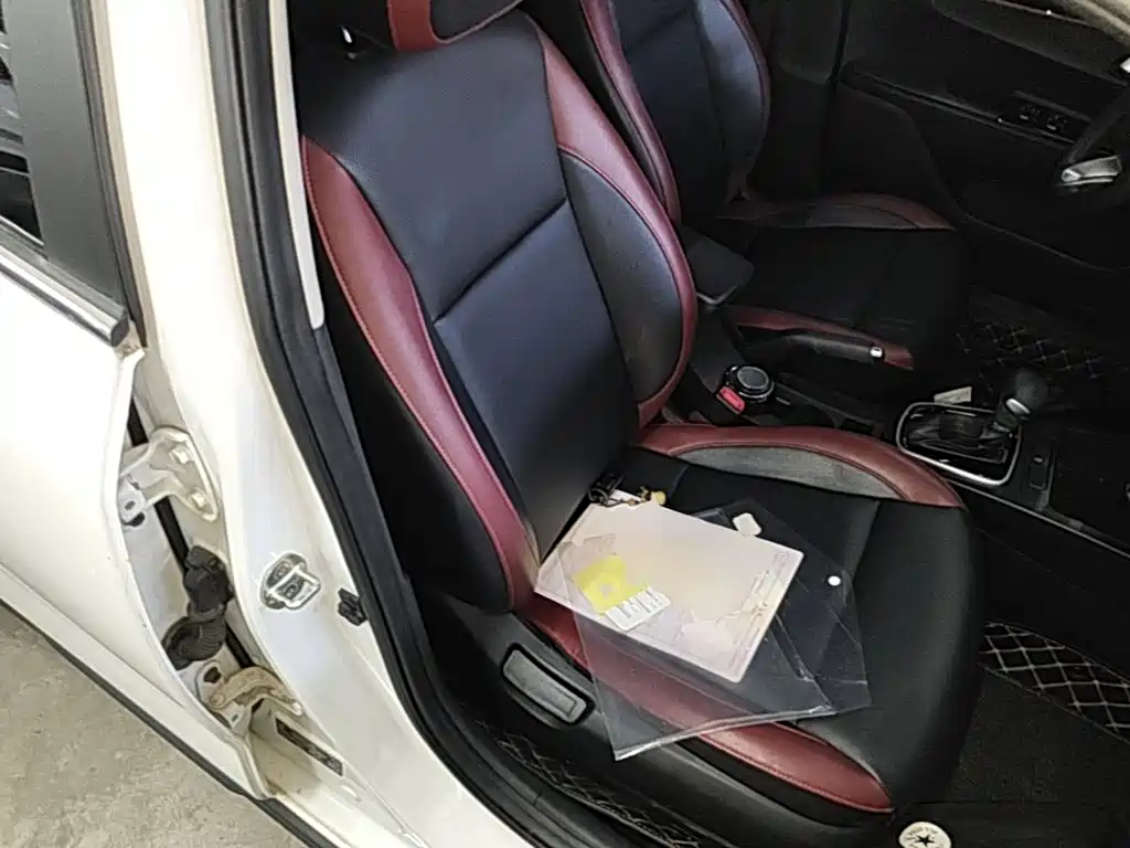 Kia KX CROSS 2018 2017 1.4L AT GLS