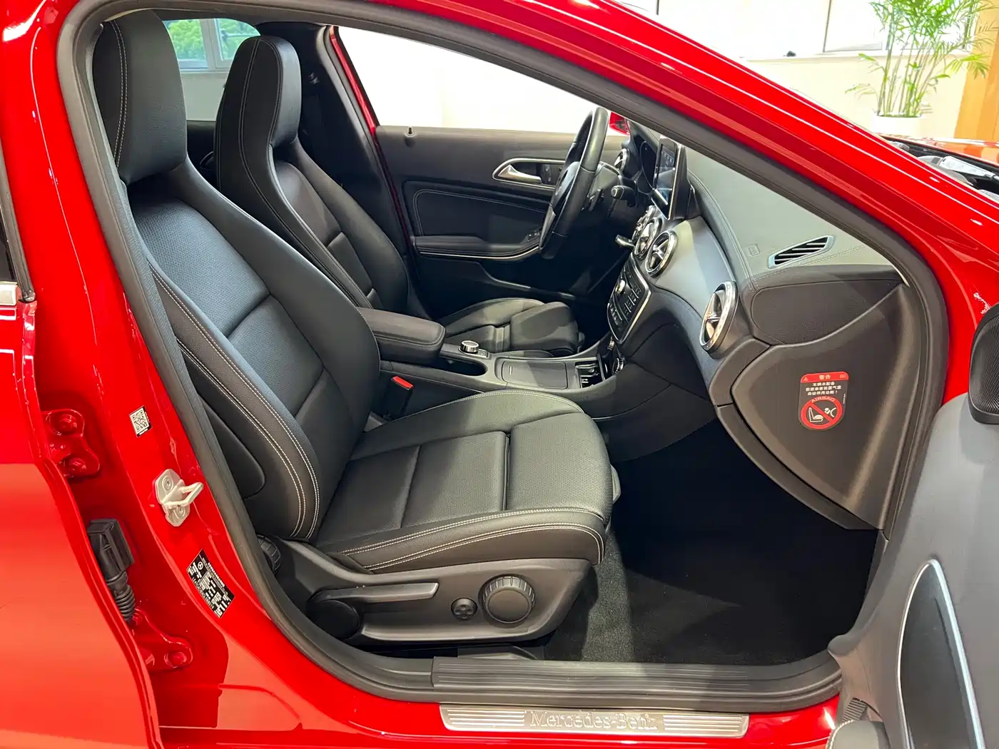 Mercedes-Benz GLA 2016 GLA 200 Dynamic фото 9