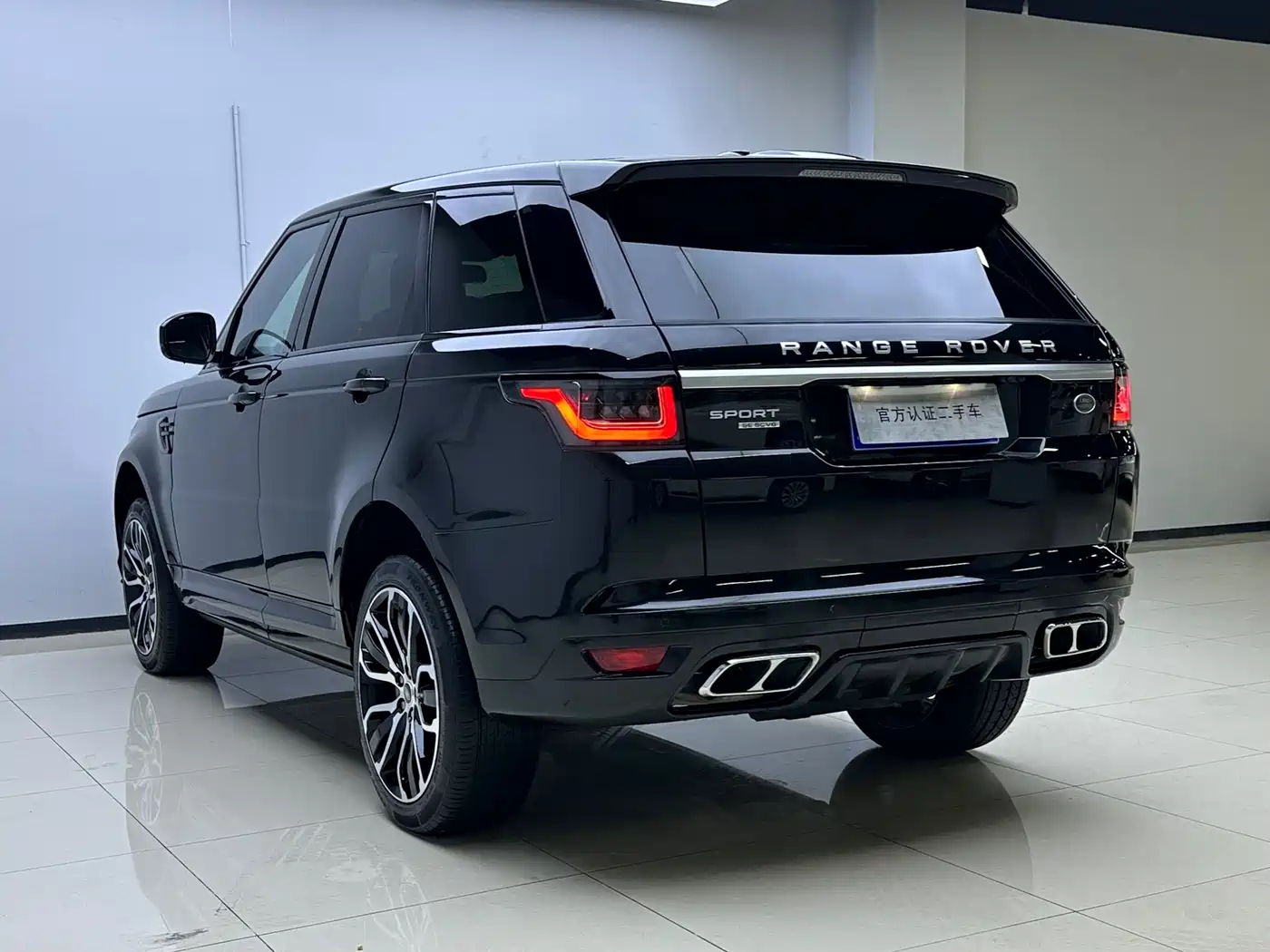 Land Rover Range Rover Sport 2016 Model 3.0 SC V6 SE фото 15
