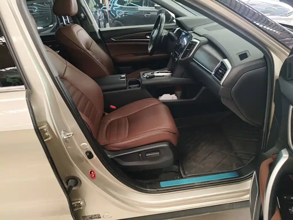 Honda UR-V 2018 2017 370TURBO 2WD Premium Edition China V