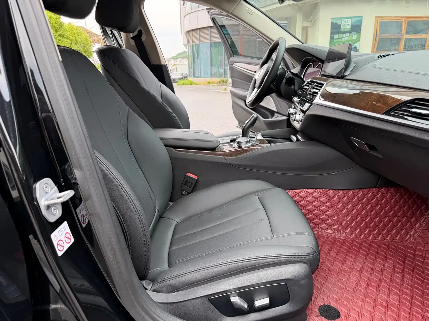BMW 5 Series 2018 525Li Luxury Package фото 14