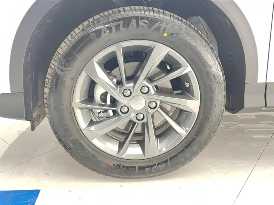 Фото GEELY BINYUE 2026 6