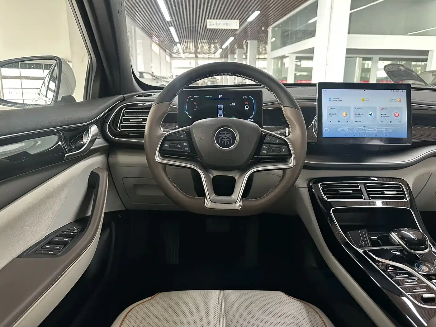 BYD Qin PLUS 2023 Champion Edition EV 420KM Leading Type фото 15