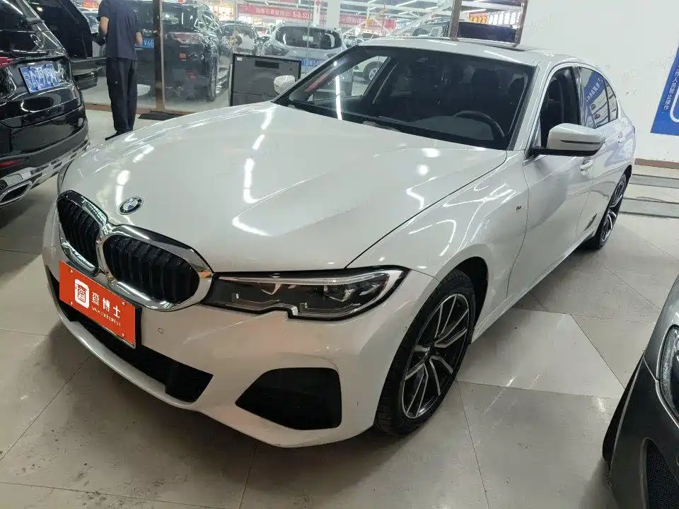 Фото 2 - BMW 3 Series