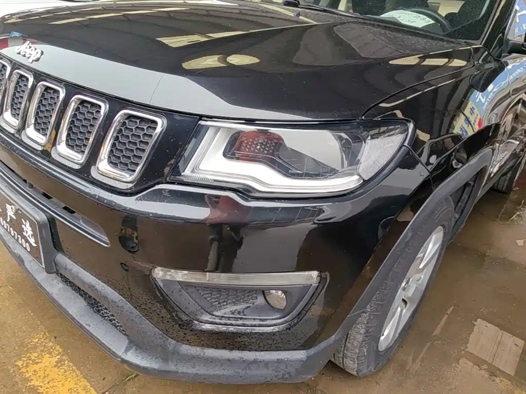 Фото 24 - Jeep Compass