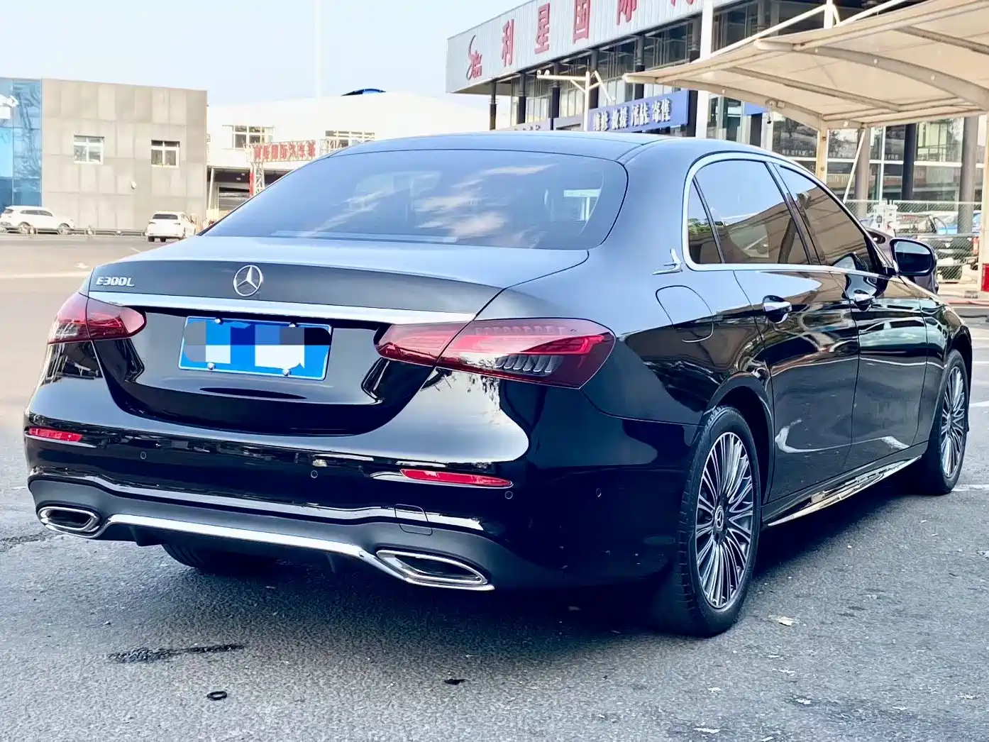 MERCEDES-BENZ E CLASS