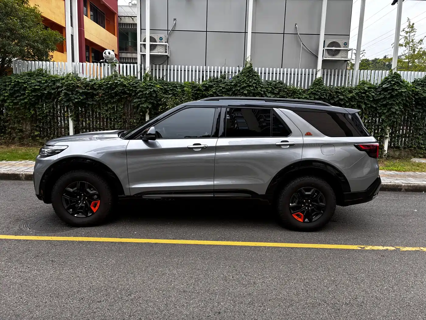 Ford Explorer 2026 2026 Model 2.3T EcoBoost Kunlun Cross Edition 5-seater