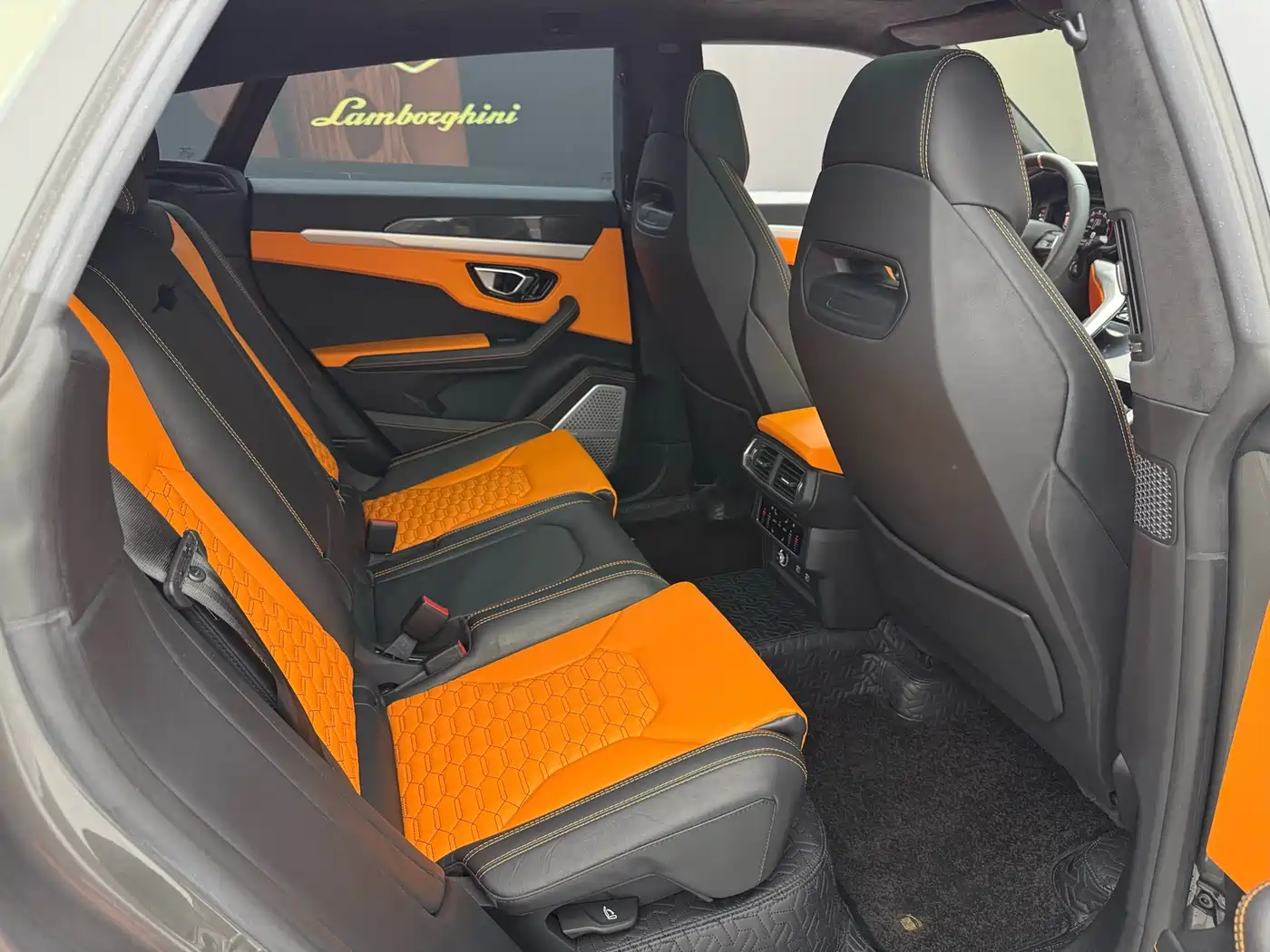 Lamborghini Urus 2021 4.0T V8 фото 13