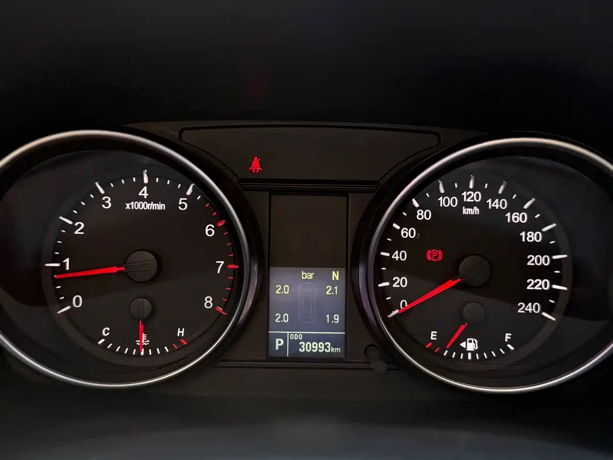 Haval M6 2021 PLUS 1.5T DCT Elite Smart Connect фото 29