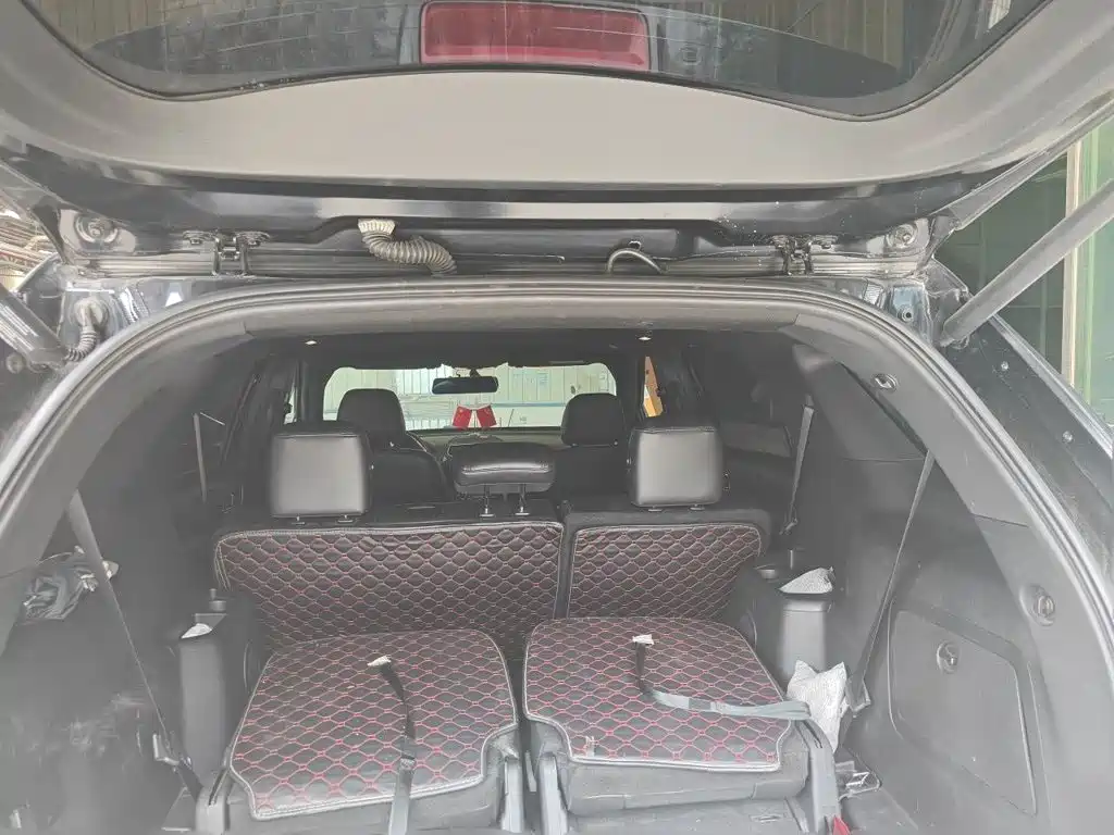 Ford Explorer (Import) 2018 2017 2.3T Trend Edition