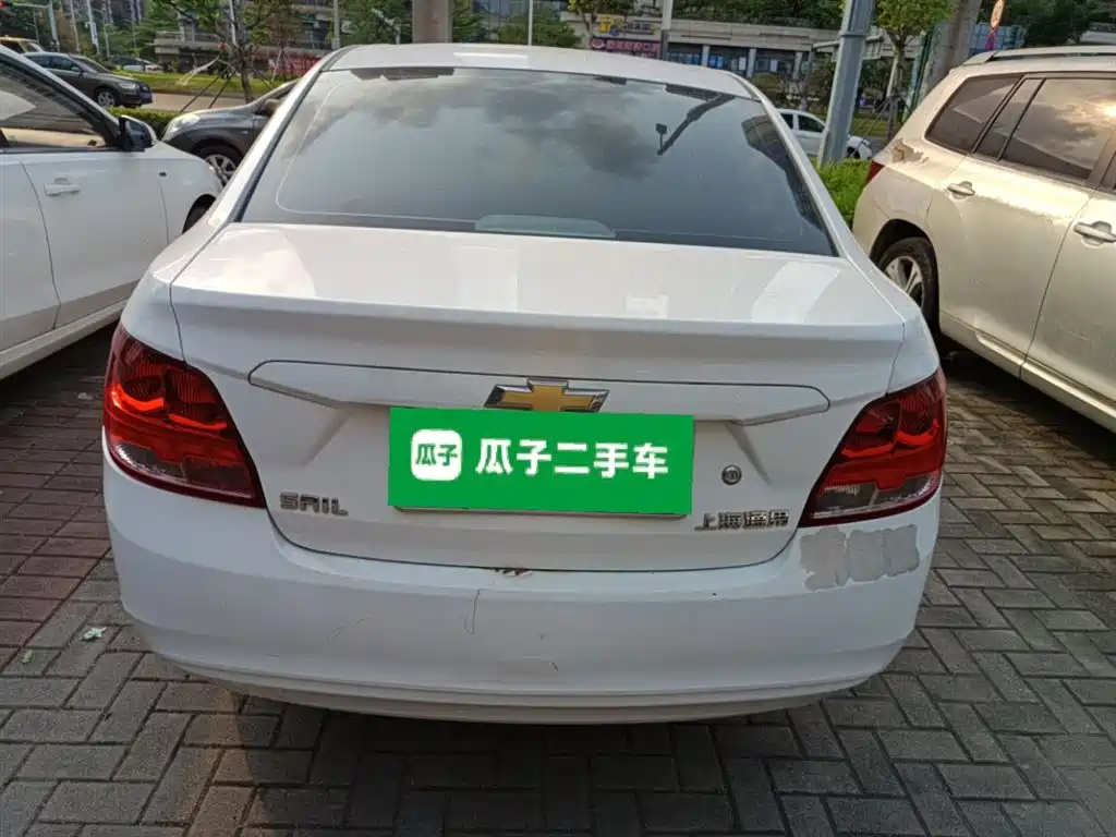 Chevrolet Sail 2015 Sail 3 1.3L AMT Ideal Edition фото 4