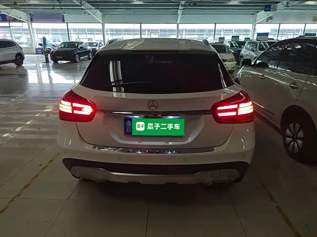Mercedes-Benz GLA 2017 GLA 200 Fashion фото 6