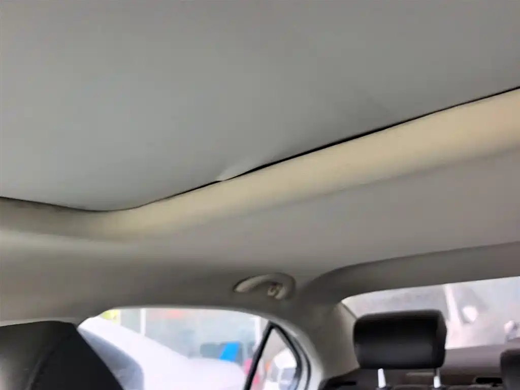 Volkswagen Sagitar 2017 230TSI Automatic Comfort фото 18