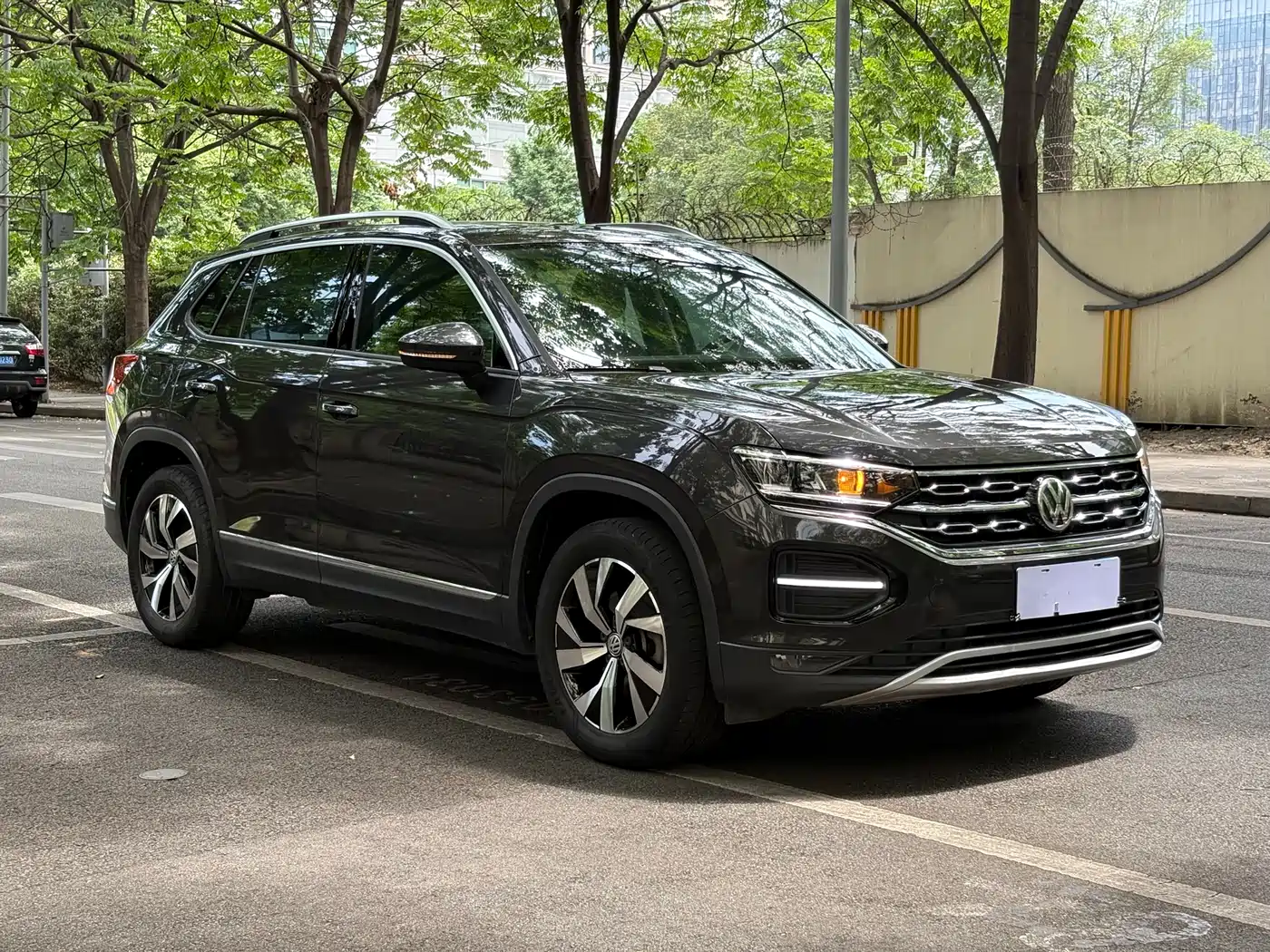 Volkswagen Tayron 2019 330TSI 2WD Luxury China VI фото 3