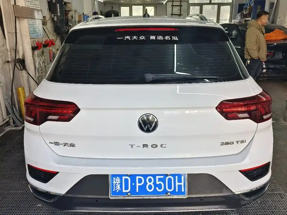Volkswagen T-ROC 2022 280TSI DSG 2WD Comfort PLUS фото 6