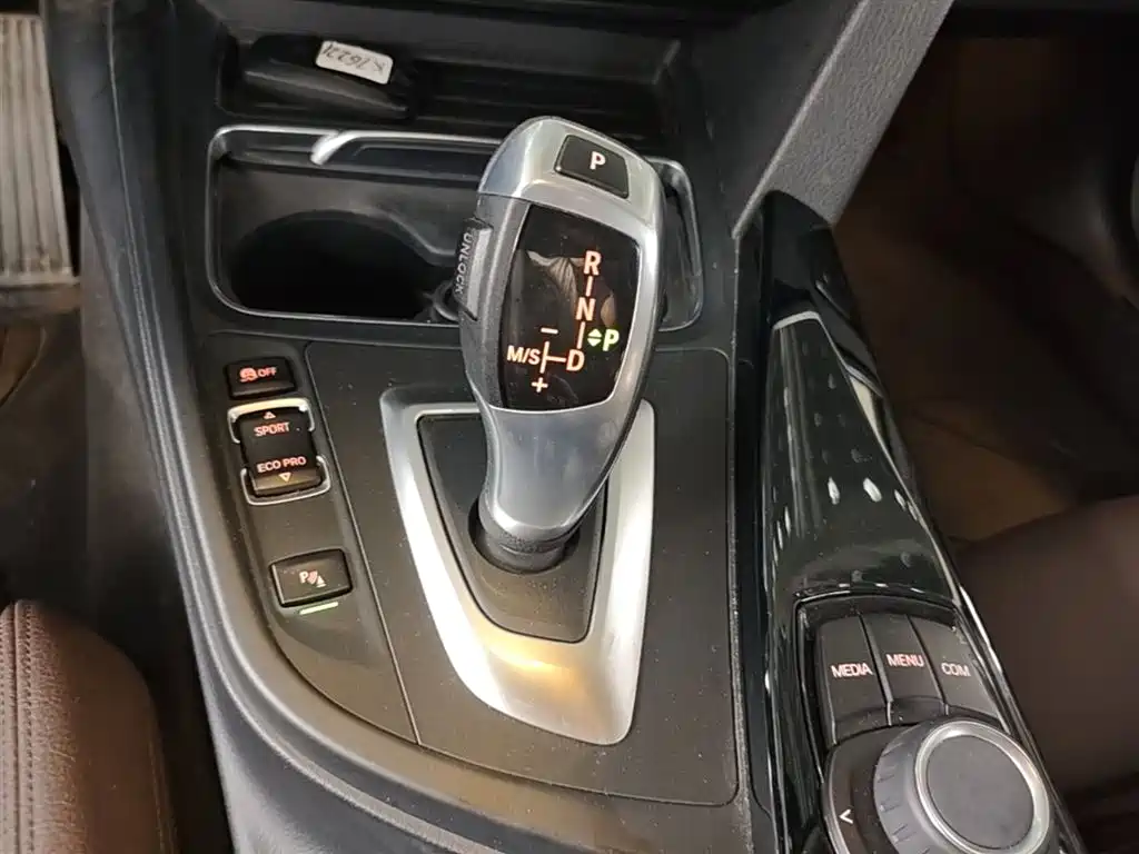 BMW 3 Series 2018 320Li Fashion Style фото 14