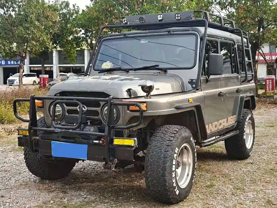 BAW (Beijing Automobile Works) 212 Classic 2020 2019 1.5T Square Door China VI
