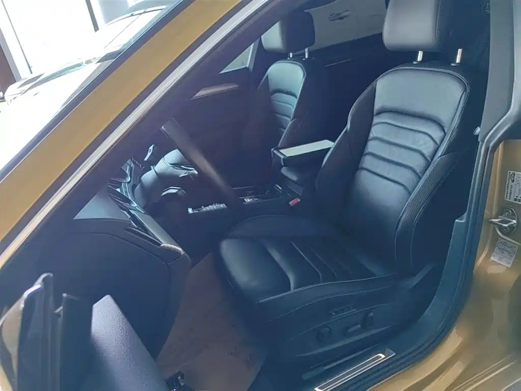 Volkswagen FAW-Volkswagen CC 2019 330TSI Charming Appearance (China V) фото 15