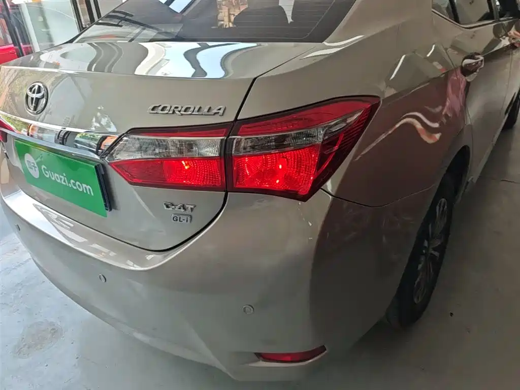Toyota Corolla 2017 Facelift 1.2T S-CVT GL-i фото 8